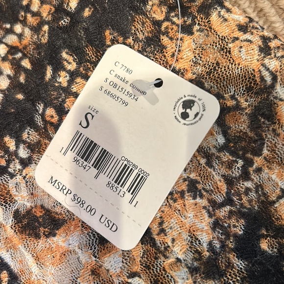 (5 for $75) NWT FREE PEOPLE about for the night oversized top in snake combo - Picture 9 of 13